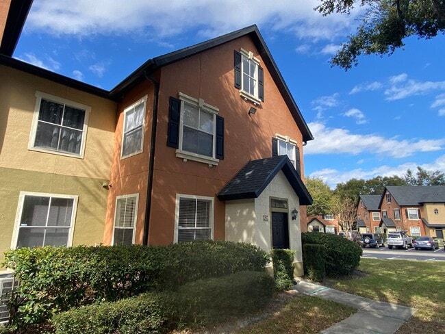 Building Photo - 6025 Westgate Dr