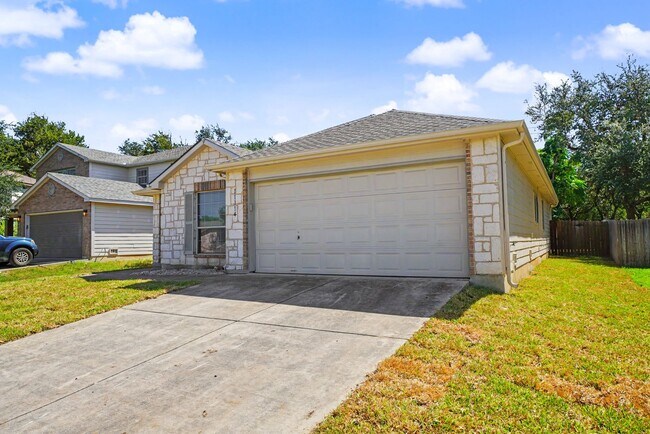 Building Photo - 11114 Hillsdale Loop