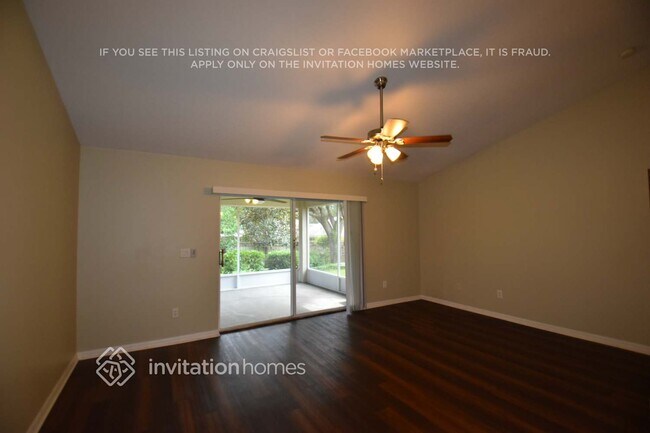 Foto del edificio - 1518 Stoneywood Way