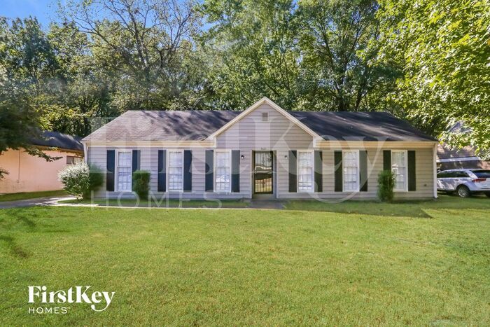 Foto principal - 5651 Chapman Ave