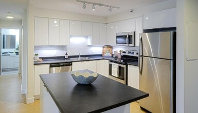 Building Photo - 95 Knightsridge