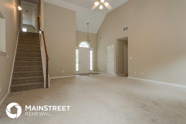 Building Photo - 135 Oak Meadows Dr