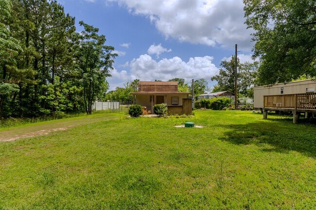 Foto del edificio - 25128 Faraway Ln