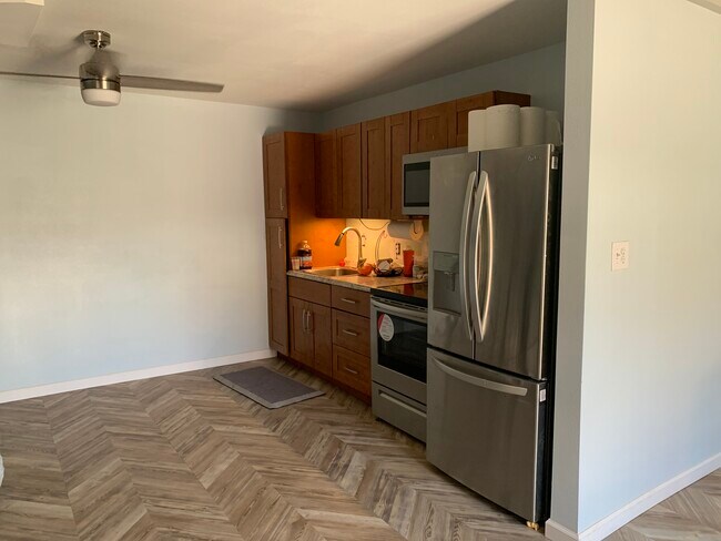 Kitchen - 698 Kaae Road