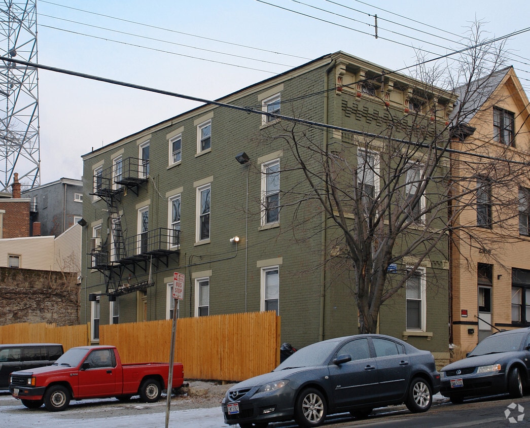 2307 Clifton Ave, Cincinnati, OH 45219 Apartments Cincinnati, OH