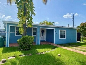 Building Photo - 430 NW 60th Ave