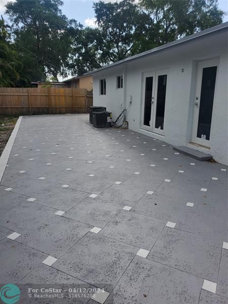 Foto del edificio - 3943 SW 51st St