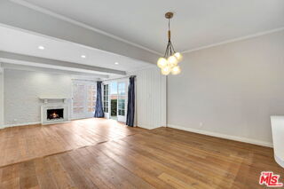 Building Photo - 1260 S Beverly Glen Blvd