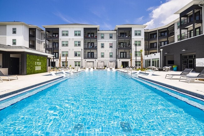 Building Photo - The Tyde Apartments