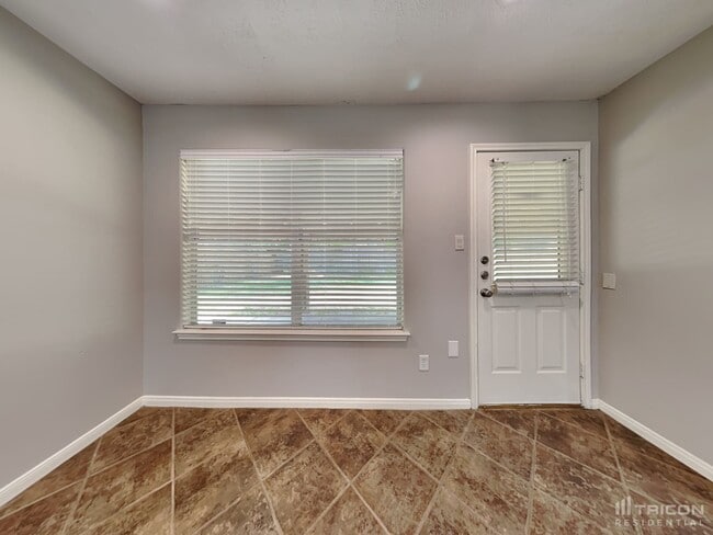 Building Photo - 16342 Many Trees Ln