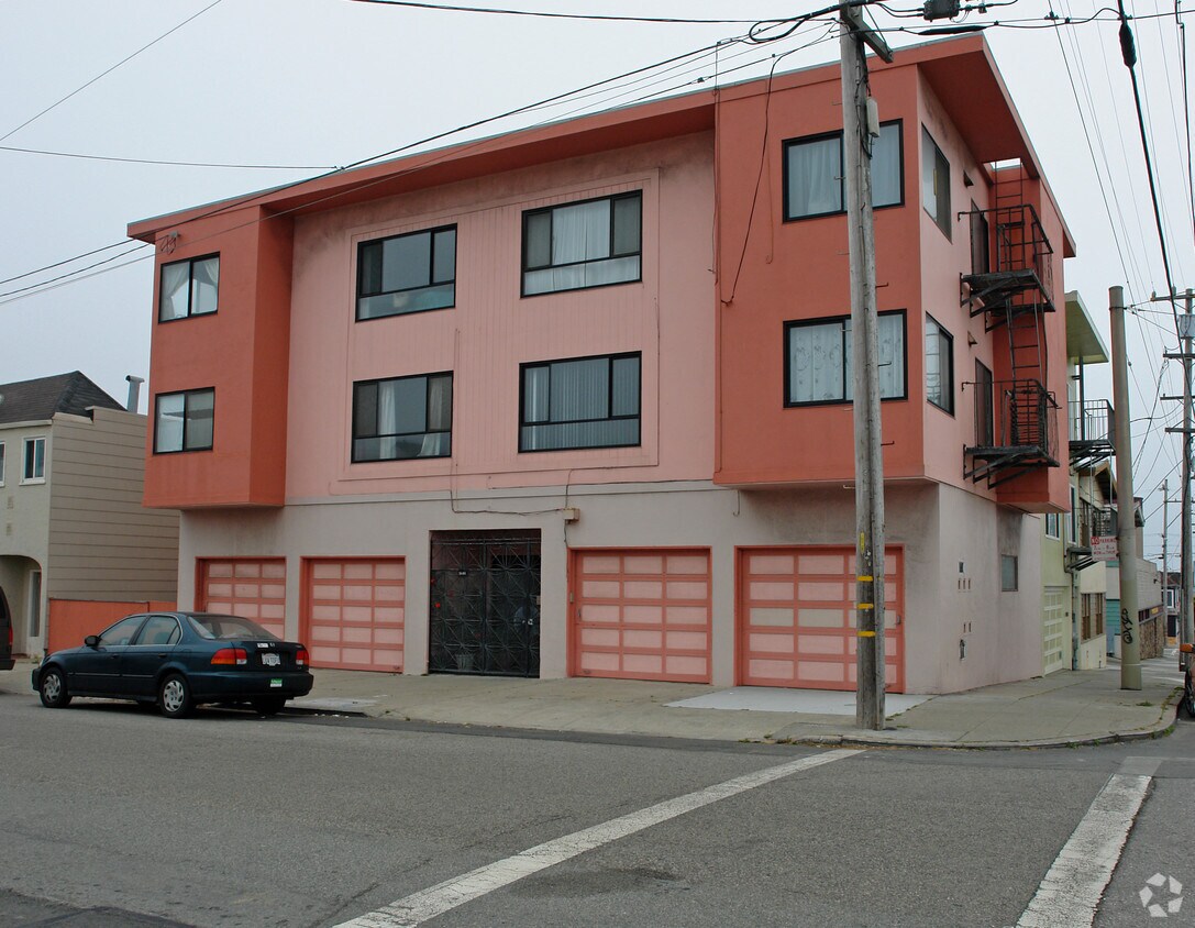 Primary Photo - 2401 45th Ave