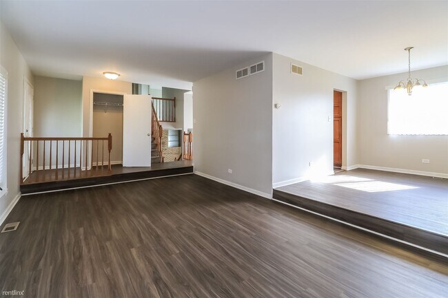 Foto del edificio - 4 br, 2.5 bath House - 6159 White Birch Ln