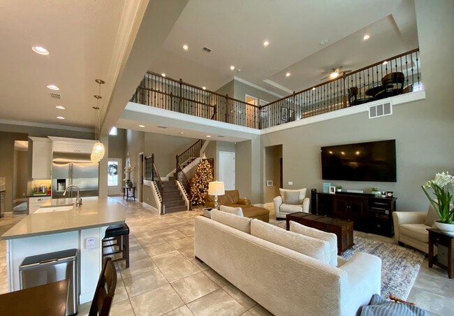 Building Photo - 1115 Estancia Woods Loop