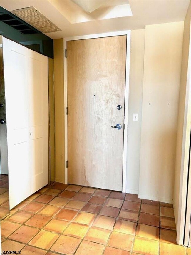 Building Photo - 3101 Boardwalk