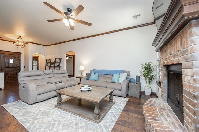 Foto del edificio - 18121 Haslemere Ln