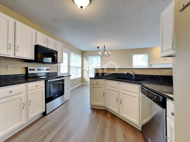 Building Photo - 6493 Lorinda Dr