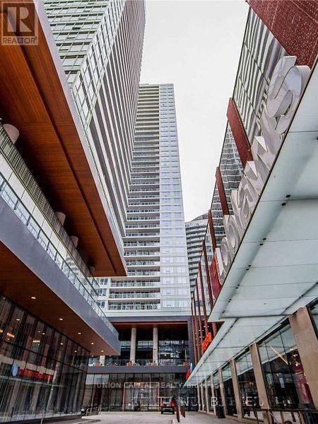 Photo du bâtiment - 19 Bathurst St