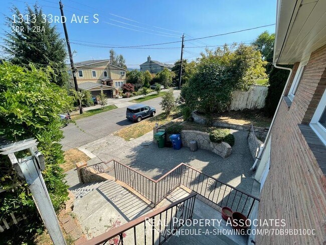 Foto del edificio - 3 Bedroom Home in Leschi Neighborhood w/ V...