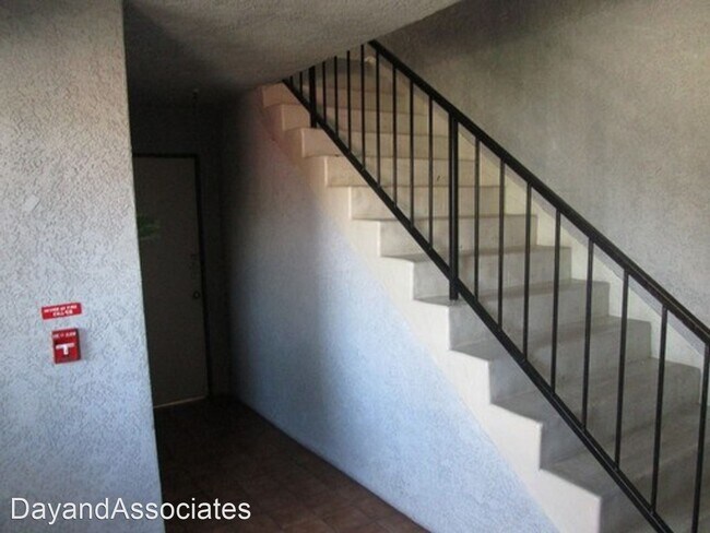 Building Photo - 4452 W 134th St