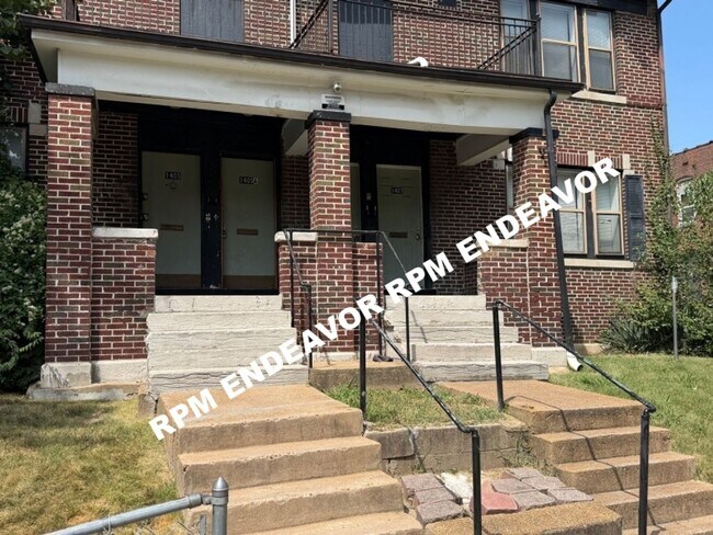 Foto del edificio - 1407-1407 Rowan Ave