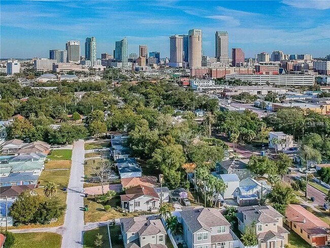 Foto del edificio - 838 N Oregon Ave