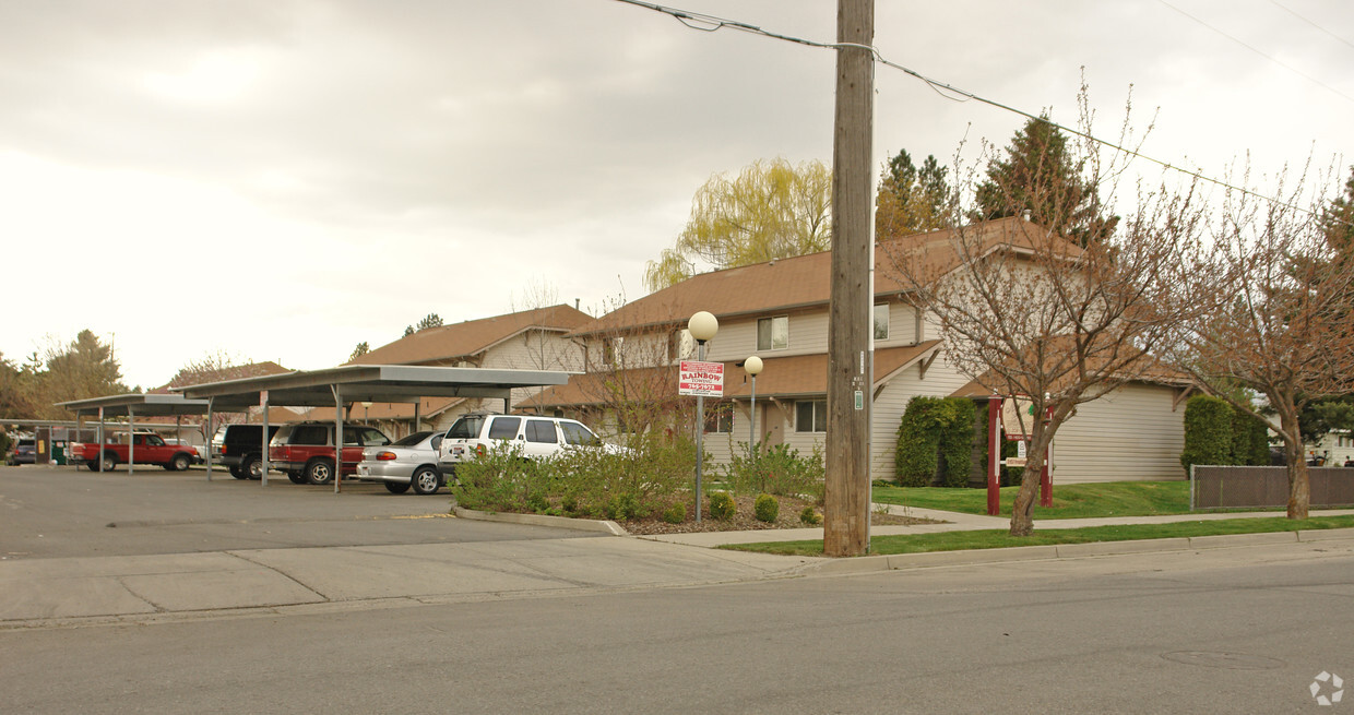 Primary Photo - Maple Grove Apartments