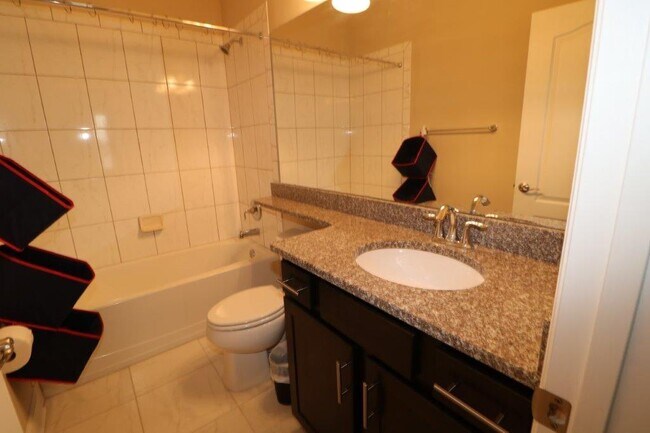 Foto del edificio - 4344 Ellipse Dr