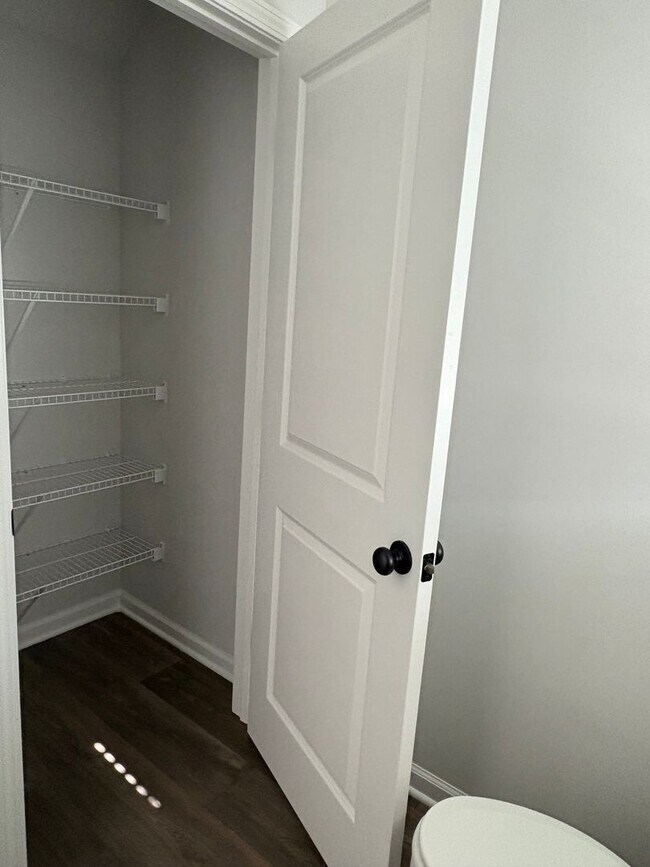Building Photo - Charming 3BR Townhome in Adairsville