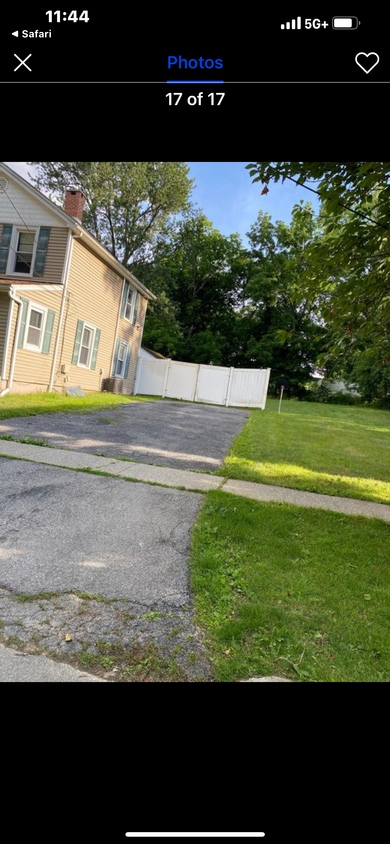 Primary Photo - 10 Glenwood Ave