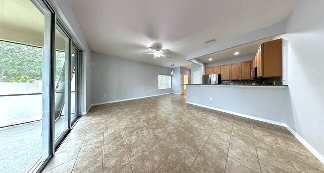 Building Photo - 6801 46th Ln N