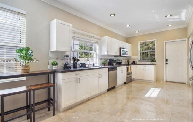 Building Photo - 149 NW 48th St