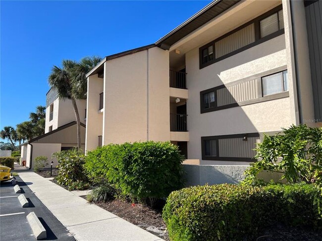 Foto del edificio - 5050 Marianne Key Rd