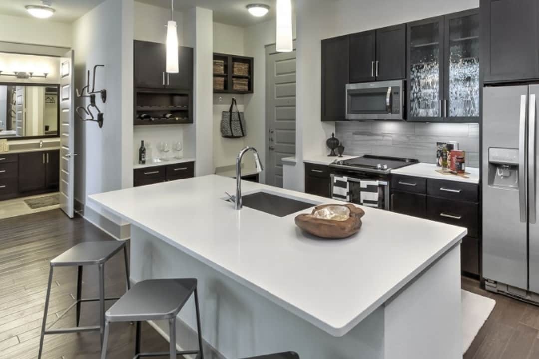 Primary Photo - Apartment for Rent