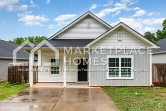 Building Photo - 509 1/2 E Maine Ave