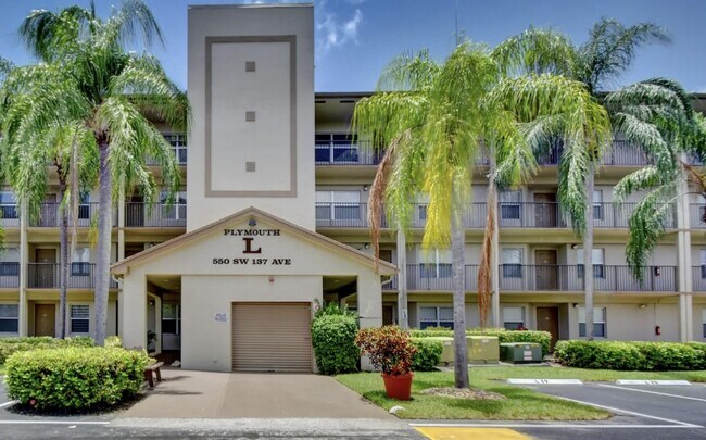 Foto del edificio - 550 SW 137th Ave