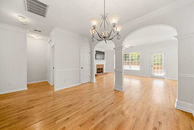 Building Photo - 1425 Ferocity Ridge Way NW