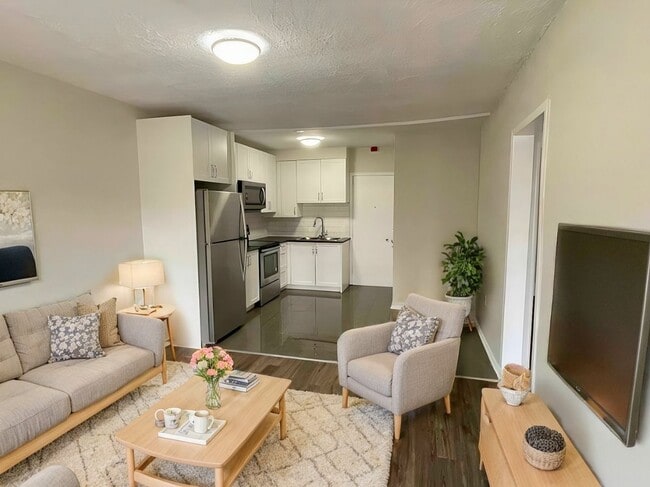 Building Photo - 245 Howland