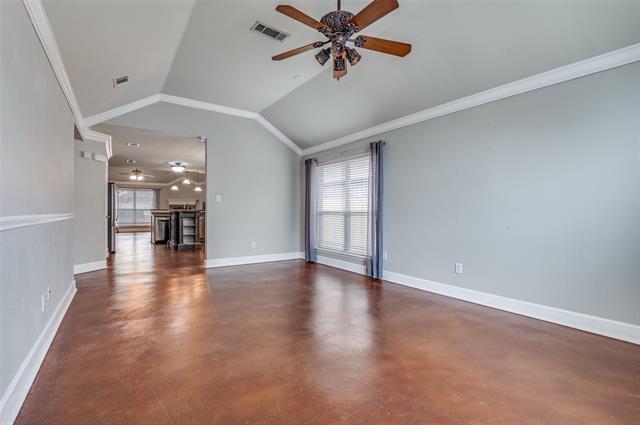 Foto del edificio - 4418 Shady Elm Dr