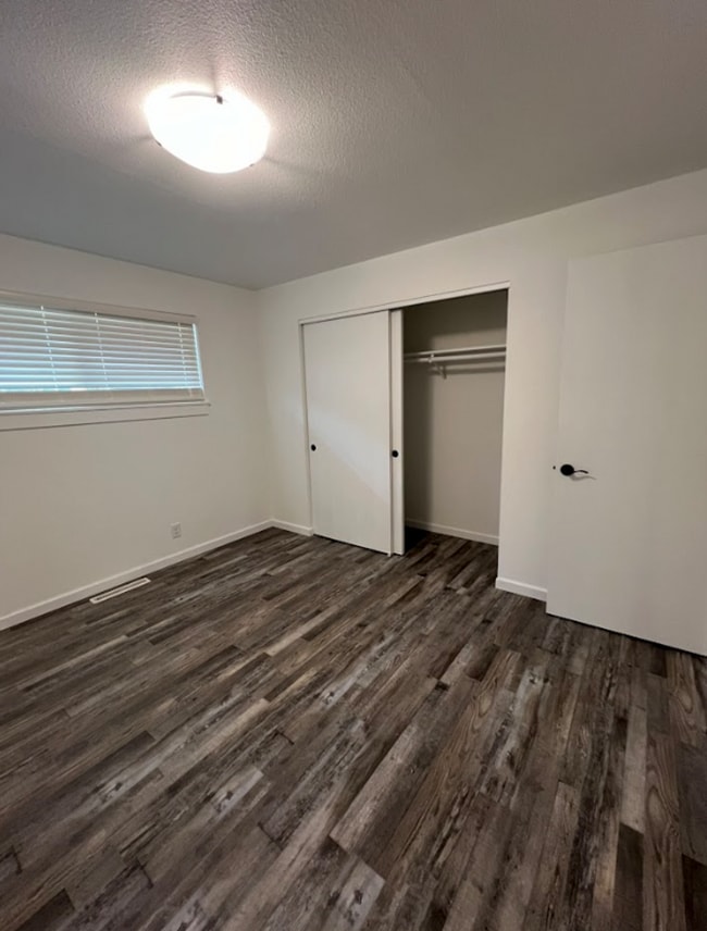 Building Photo - Updated, Single Level Home, 3BD/2BA Coming...