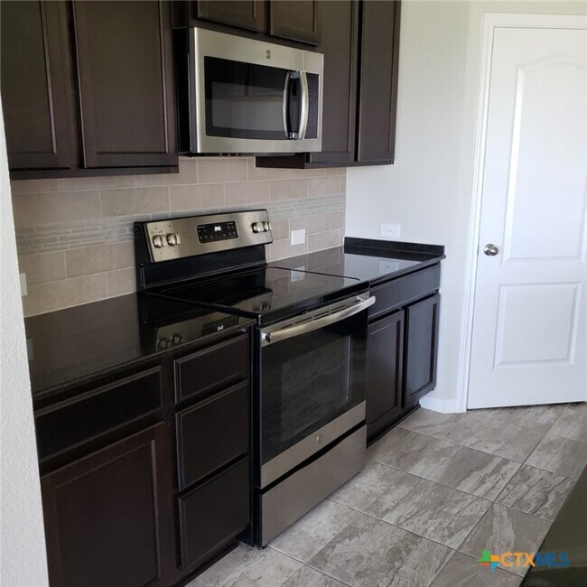 Foto del edificio - 6174 Wheaton Loop