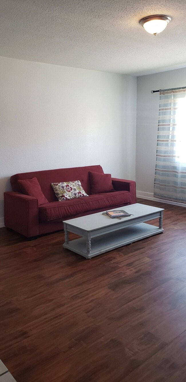 Foto del edificio - 3195 White Cir