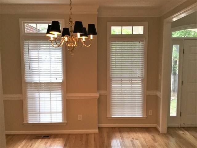 Foto del edificio - 5705 Beargrass Lane