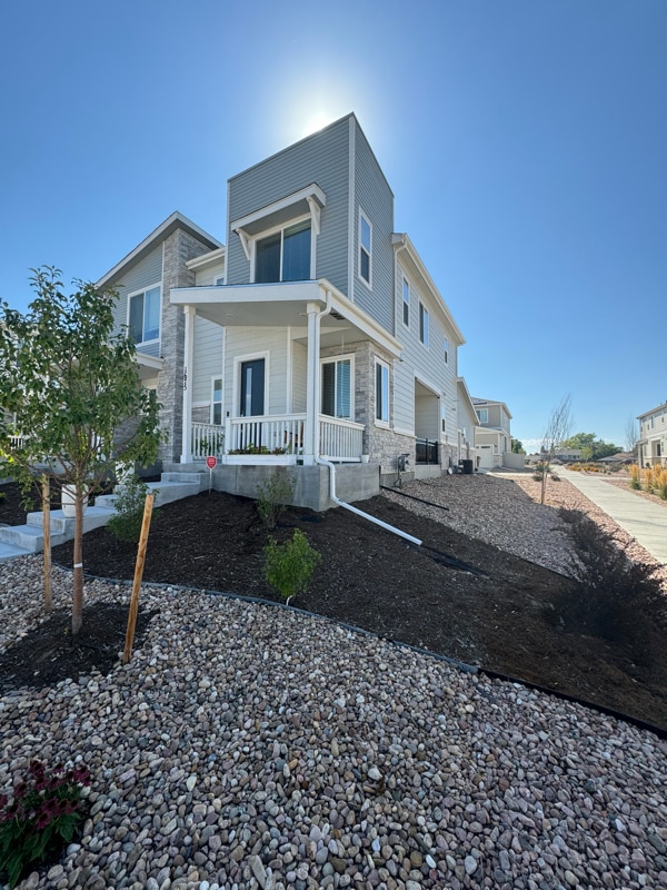 Building Photo - 1675 S Andes Way