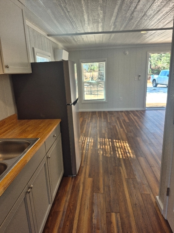 Building Photo - 910 Backwoods Rd