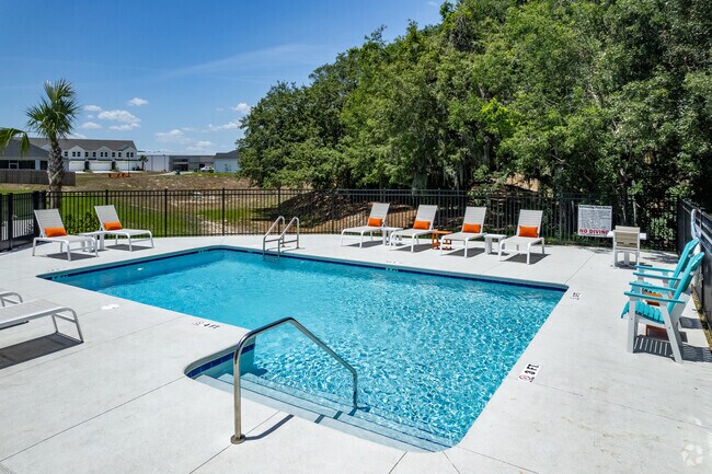 Piscina - Crescent by Stella Homes