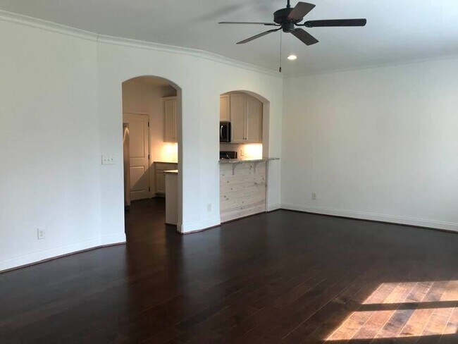 Foto del edificio - 4147 Lennox Wy