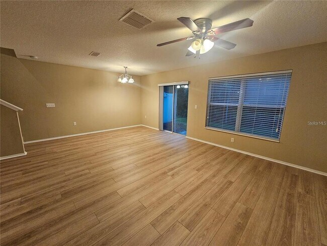 Foto del edificio - 622 Old Pine Ct