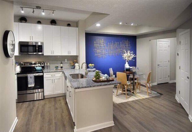 Building Photo - 3 bedroom in Atlanta GA 30339