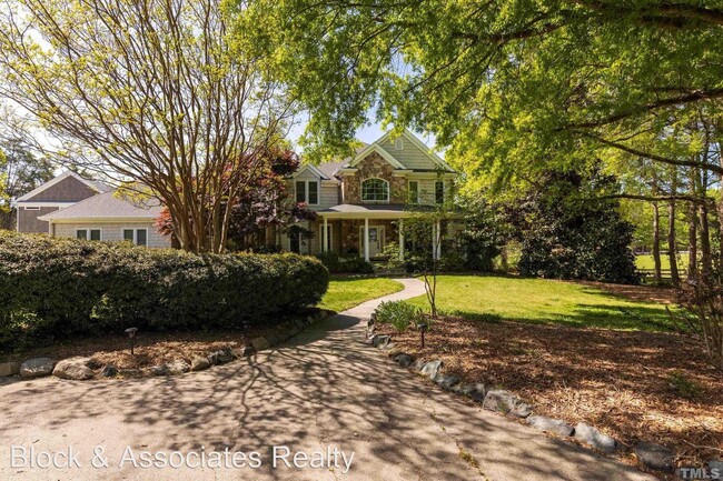 Building Photo - 4 br, 4.5 bath House - 8737 Castleberry Rd.
