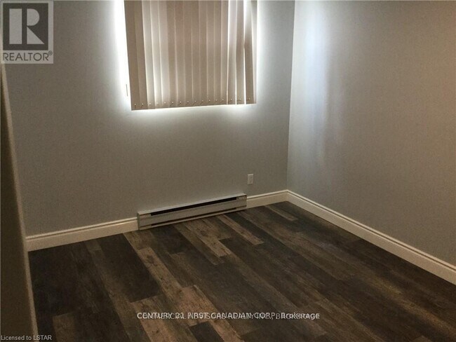 Photo du bâtiment - 1103 Jalna Blvd